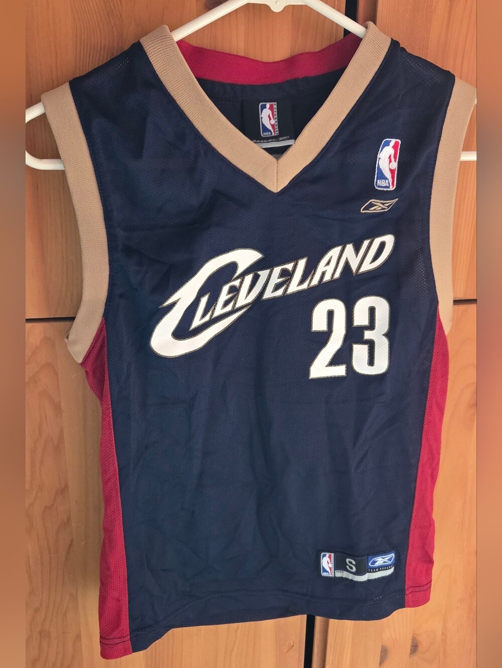 Lebron James Cleveland Cavaliers #23 Reebok Swingman Jersey NBA Boys Size 8
